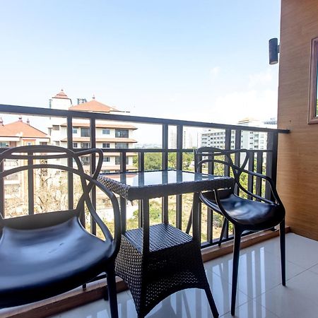 Sun Sky Resort Near Beach ジョムティエンビーチ エクステリア 写真